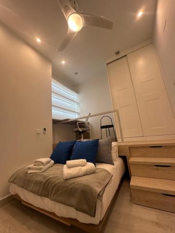 Appartamento Casa De Huespedes Almirante Madrid Esterno foto